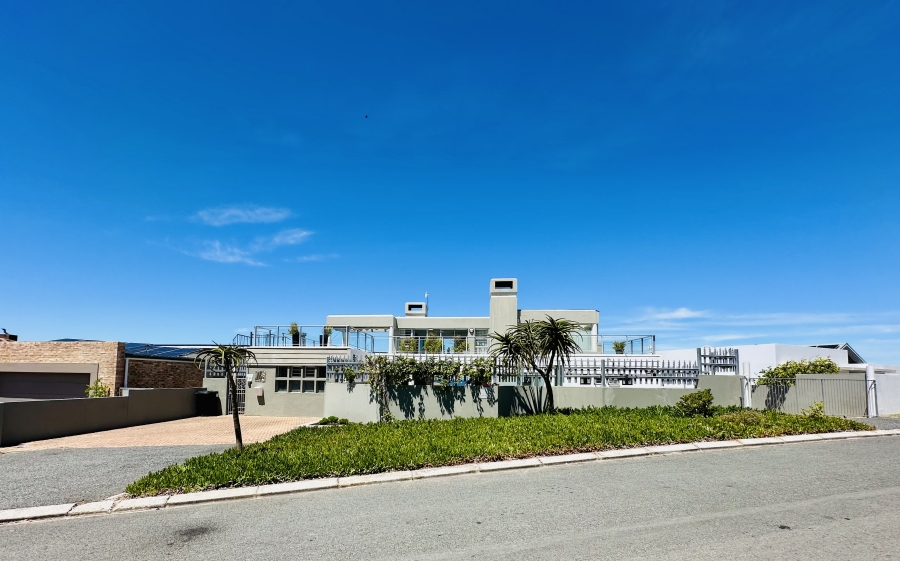 4 Bedroom Property for Sale in Vermont Western Cape